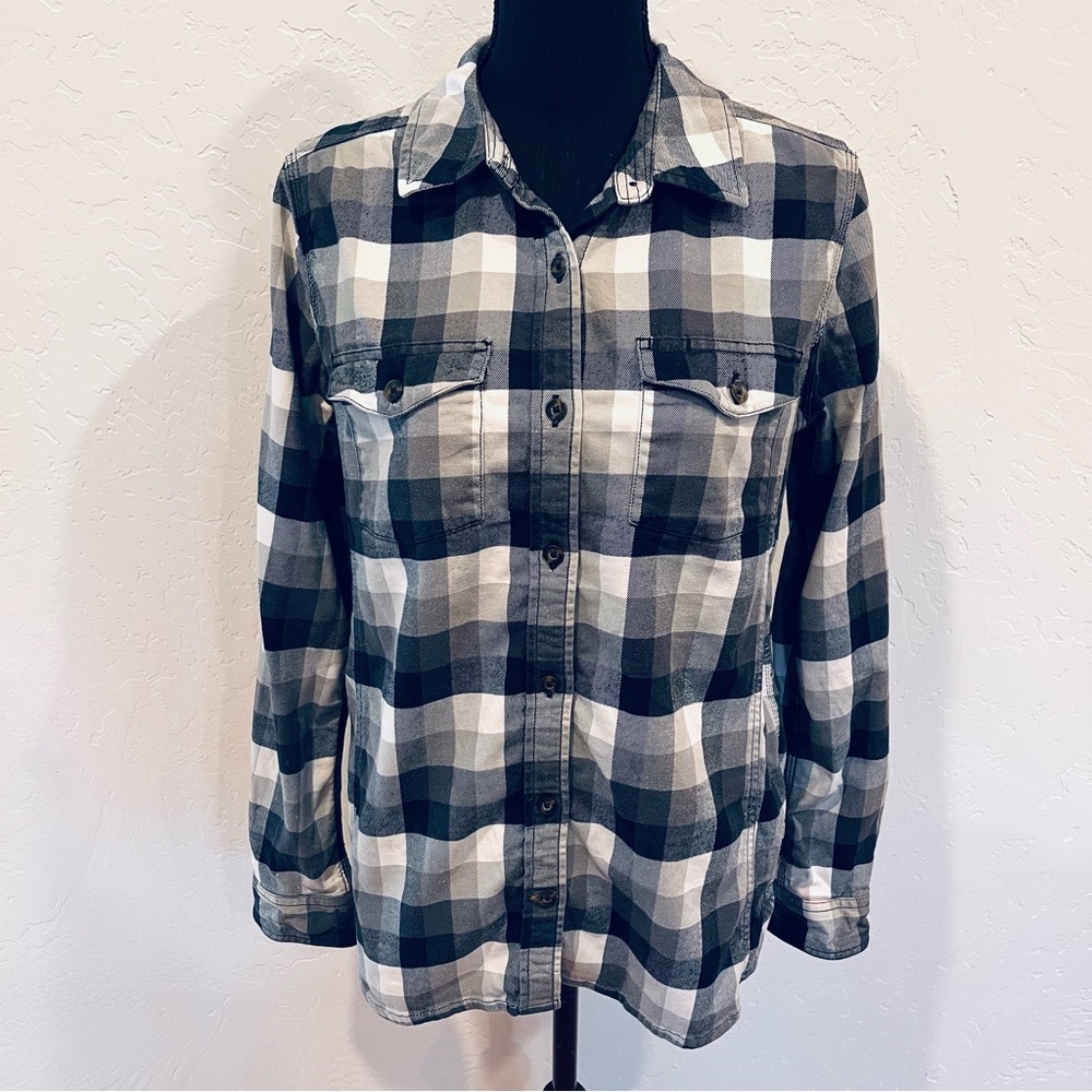 Carhartt Women’s Flannel Plaid Button-Up Shirt